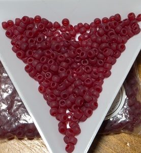 Transparent matte ruby red 3mm 8-141F (10g)