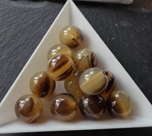 Resin kraal Zand beige-bruin 12mm
