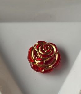Roos rood - goud 13,5*14mm