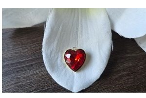 Rood/goud hart 15*13mm (RVS)