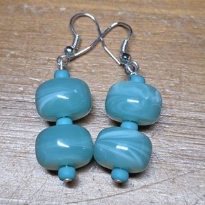 DIY oorbellen Teal blue-wit