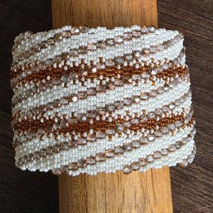 Topaz-Wit peyote armband 3-drops 21.5cm